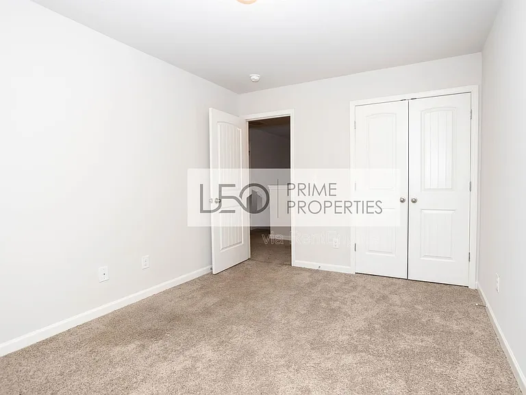 156 Daisy Cir — Photo 13