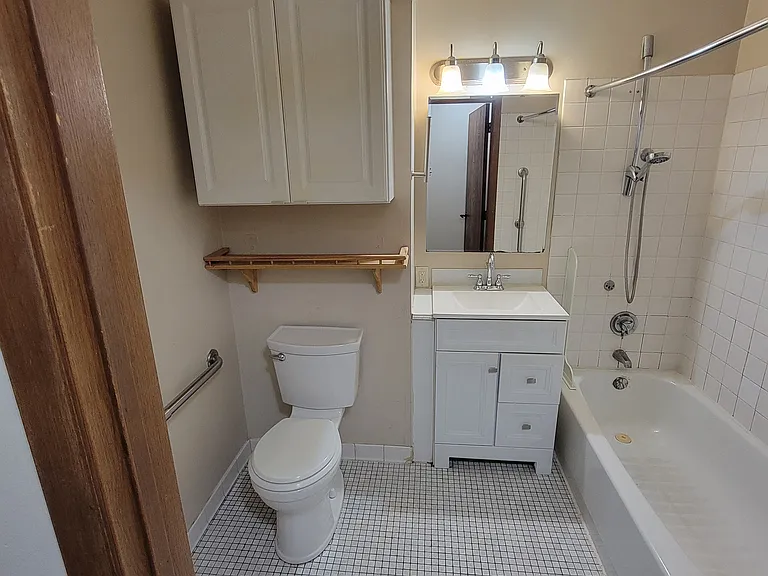 708 Marshall Ave — Photo 16