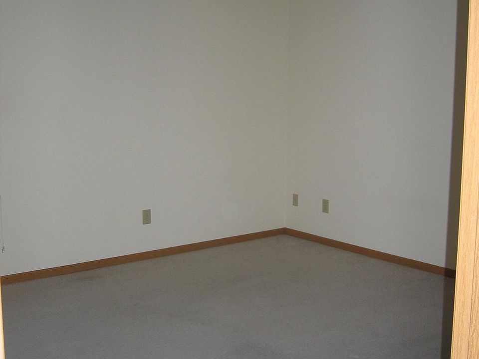1st image of 1020 Eleanor Ave