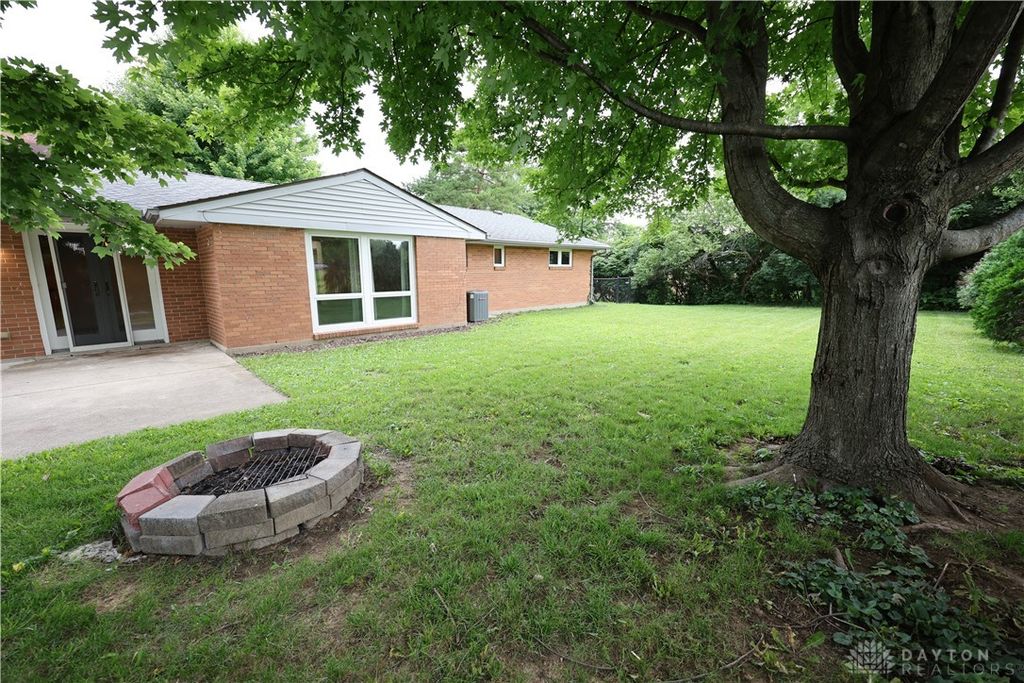 51 Lynn Rae Cir, Dayton, OH - View 4