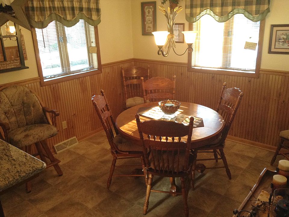 2nd image of 688 Bowman Rd