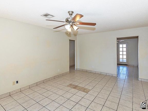 3rd image of 1740 S 48th Way