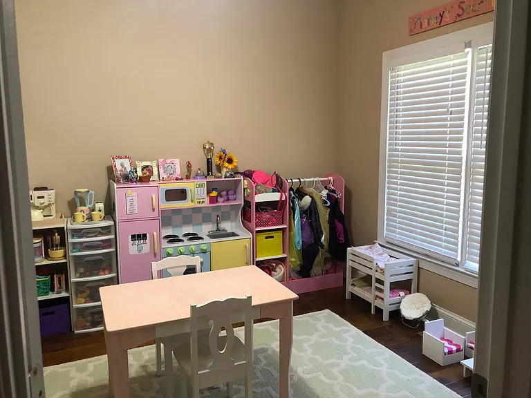 1091 Holcomb Ct — Photo 10