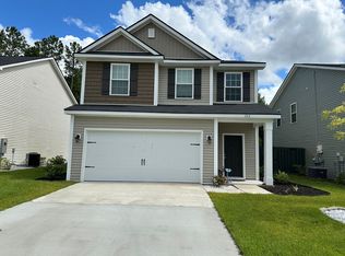 102 Brightleaf Cir, Hinesville, GA 31313