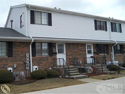 125 Cuttle F49 - front.JPG