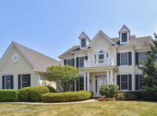 705 Fox Run Dr, Geneva, IL 60134