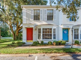 37236 Embassy Park Ln, Dade City, FL 33525