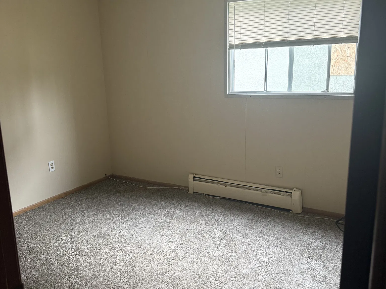 480 West Pullman Avenue - 6 — Photo 4