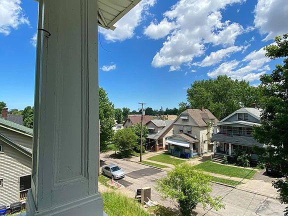 3rd image of 3258 W 88th St #Up