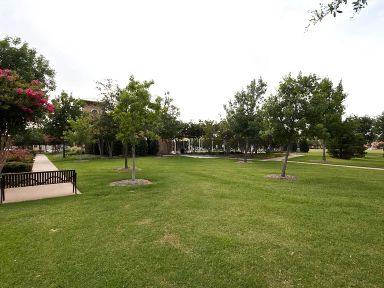 8709 Trolley Trl — Photo 16