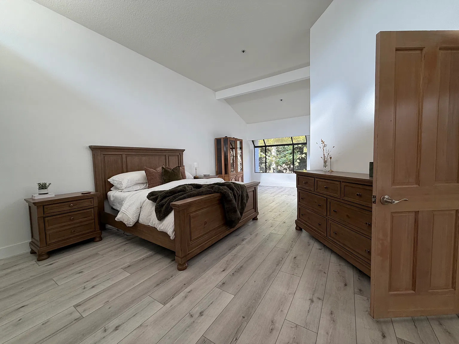 Spacious primary bedroom