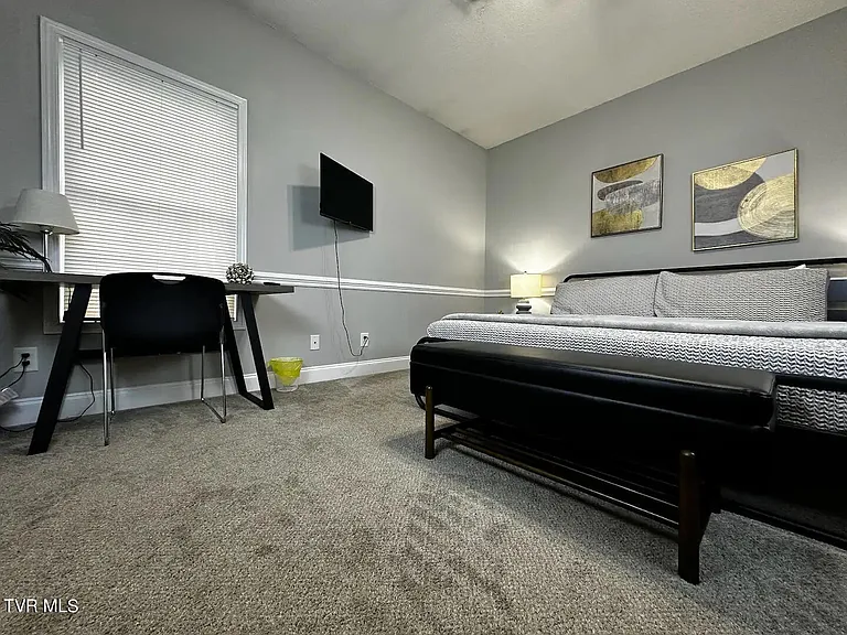 169 E Grande Ave #100 — Photo 22