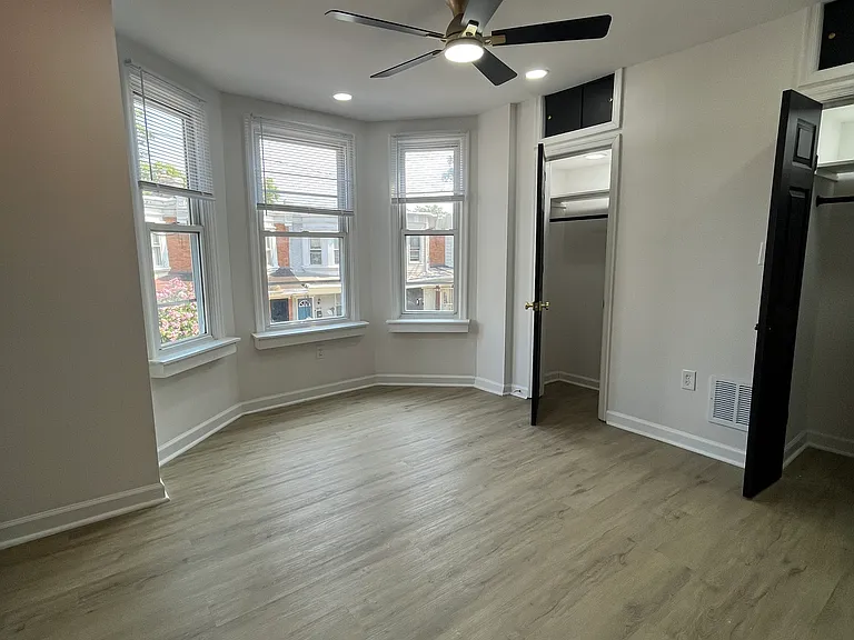 5856 Walton Ave — Photo 22