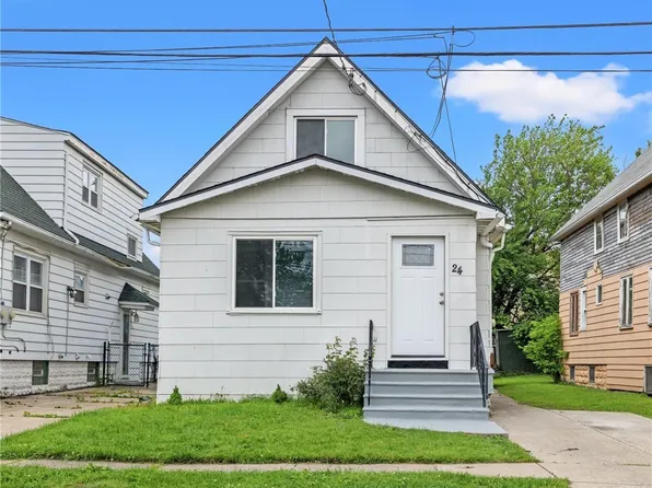 24 Peach St, Lackawanna, NY 14218