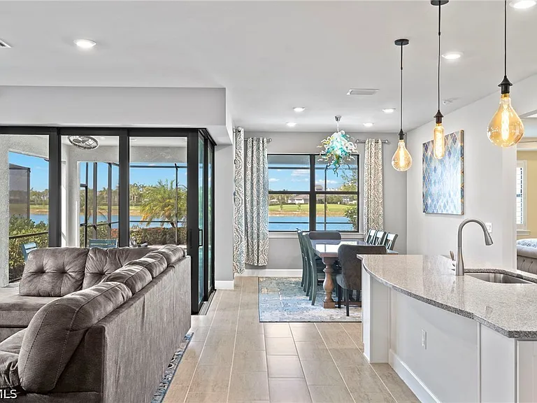 19564 Utopia Ln — Photo 8