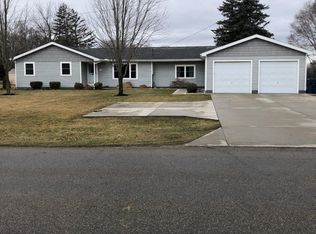 296 N Fiske Rd, Coldwater, MI 49036