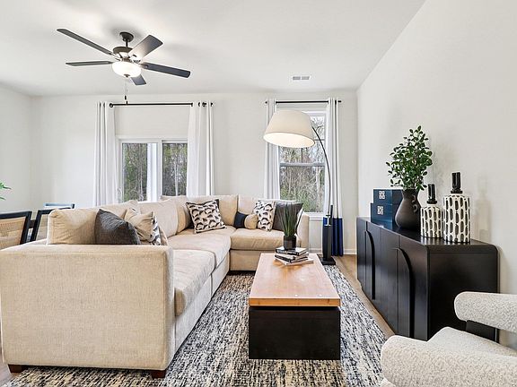 3rd image of 2016 Armada Rd