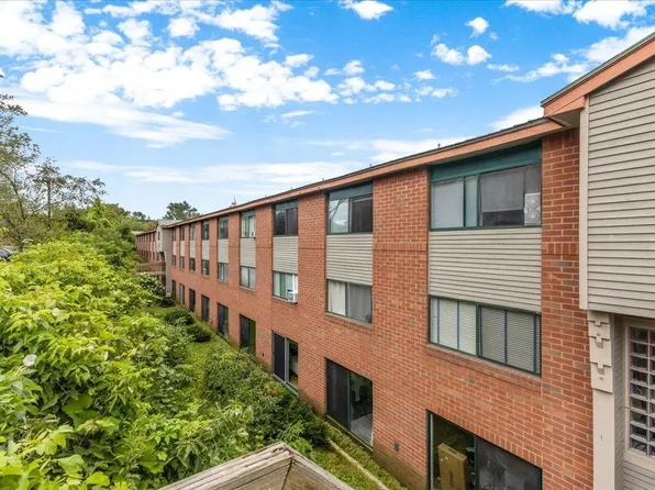 100 West Canal Street #33, Winooski, VT 05404