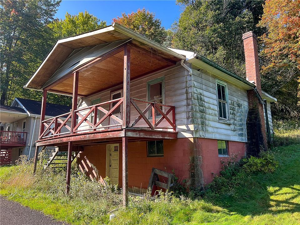 2nd image of 206 Zenith Rd