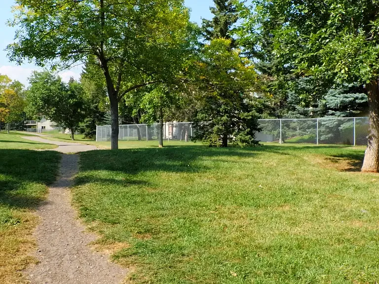 2120 Southland Dr SW — Photo 37