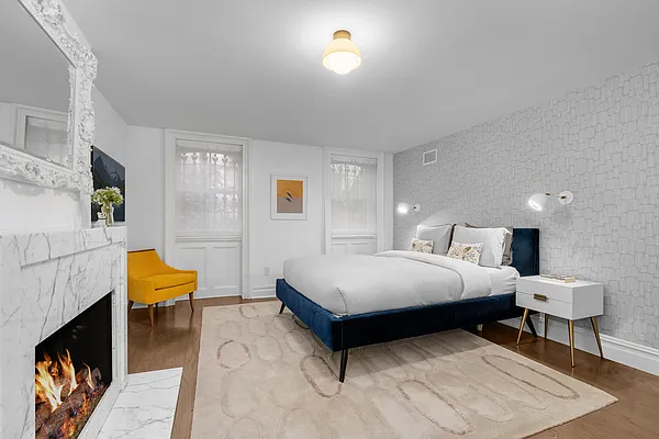 Sold by Corcoran | media 14