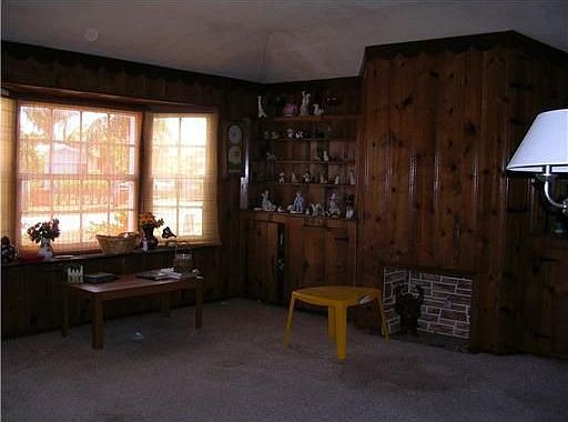 2nd image of 2603 Plunkett St
