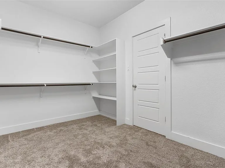 1131 Alpine Dr — Photo 30