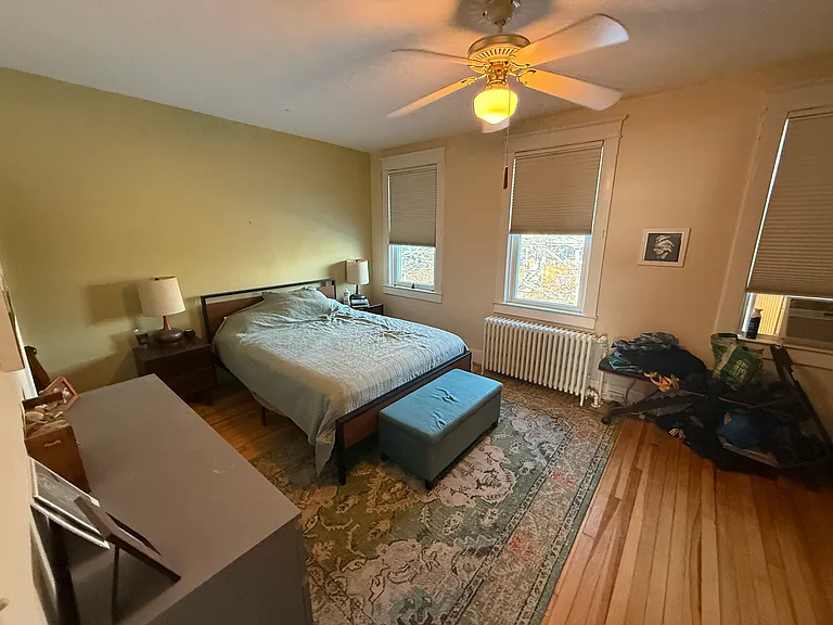 1349 W 41st St #1 — Photo 10