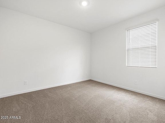 5th image of 2415 E Grenache Road