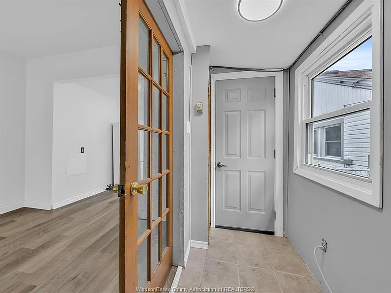 1183 Felix Ave — Photo 23