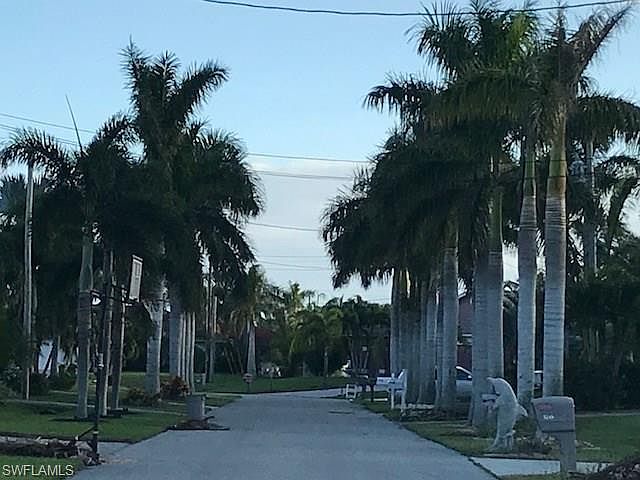 1st image of 5237 SW 18th Ave