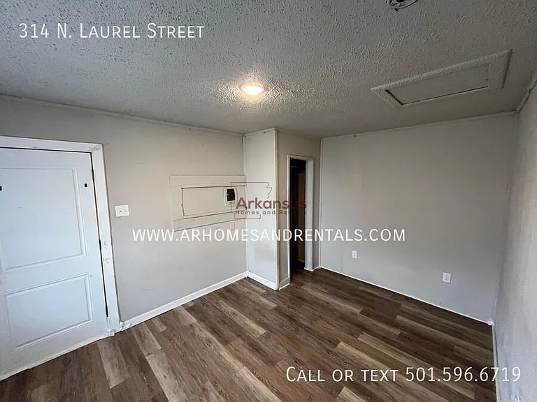 314 N Laurel St — Photo 6