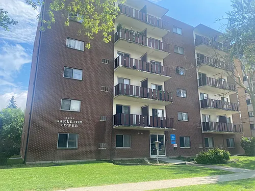 2225 University Ave W Photo 1 2225 University Ave W Photo 1