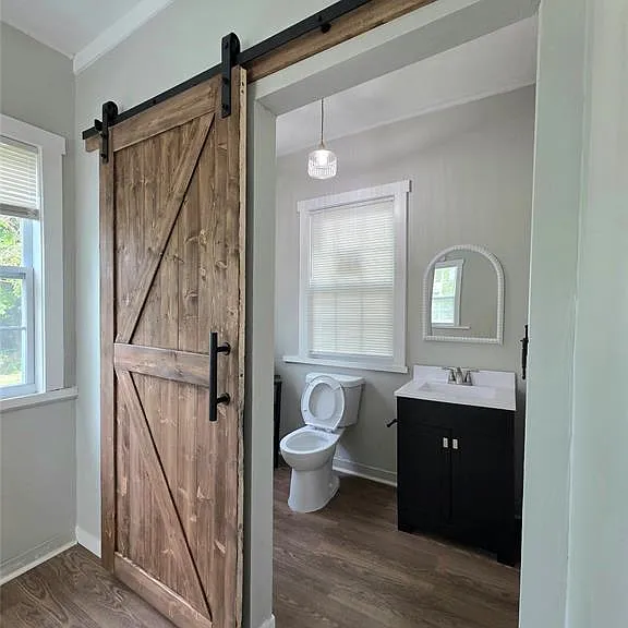 2927 Seyburn St — Photo 15