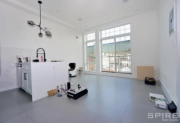 Rented by Spire Group | media 31