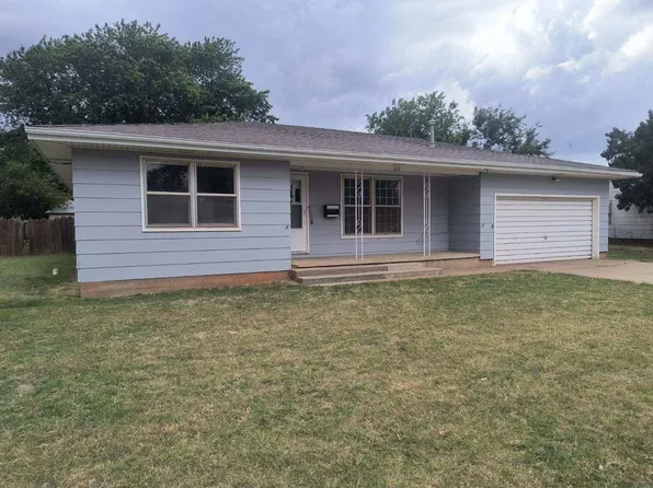 217 N 11th Ave, Fairview, OK 73737