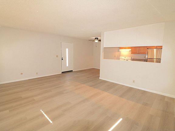 4th image of 5310 Clairemont Mesa Blvd APT 10