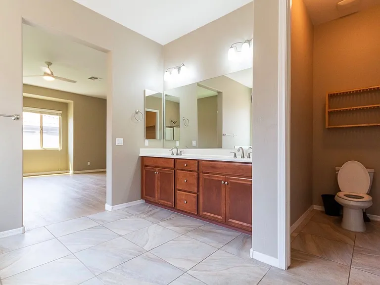 10317 E Catalyst Ave — Photo 14
