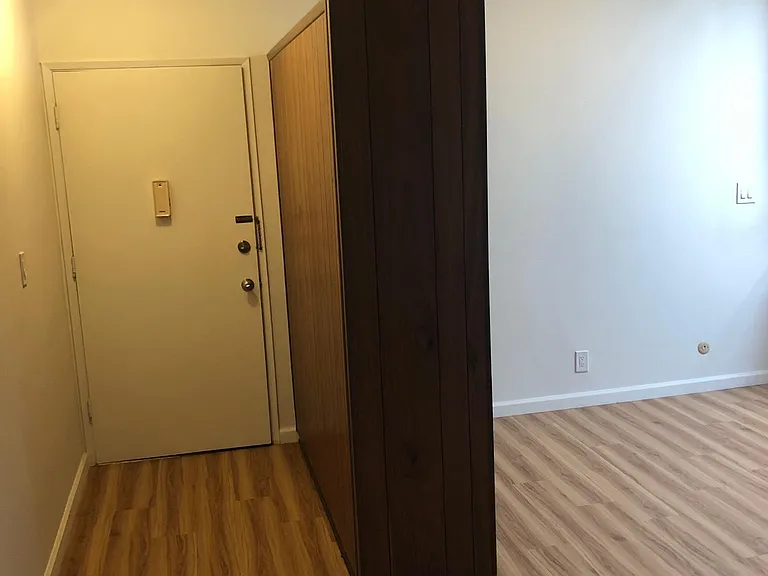 10874 Rose Ave #5 — Photo 5