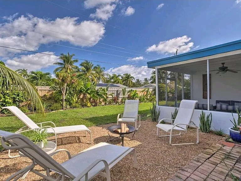 1036 Coral Dr — Photo 23