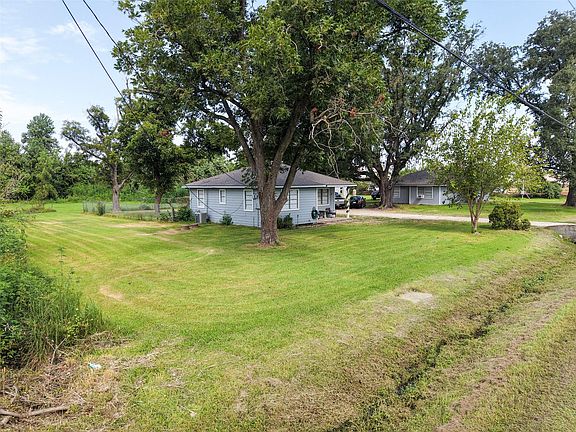 4th image of 7739 Fairview St