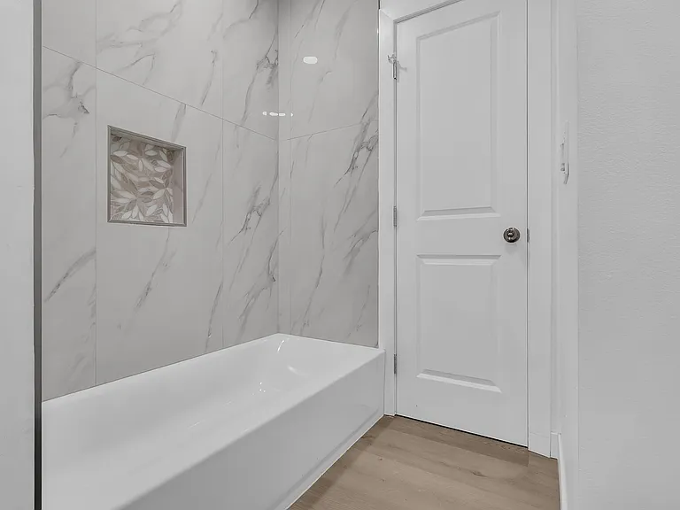 5518 Denker Ave — Photo 14