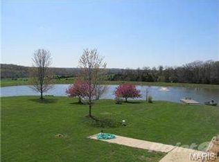 454 Walton Trails Ln, Sullivan, MO 63080