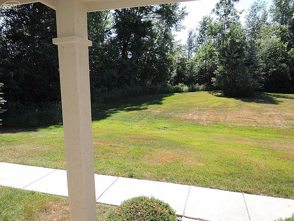 4th image of 4055 Stonebridge Dr #1