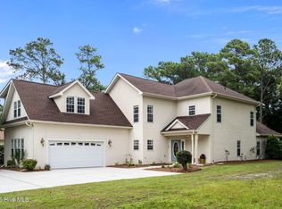 1008 Mill Run Rd, Sneads Ferry, NC 28460