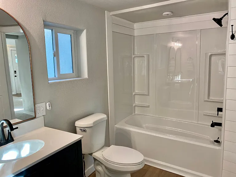 1409 E Pennsylvania Ave — Photo 11