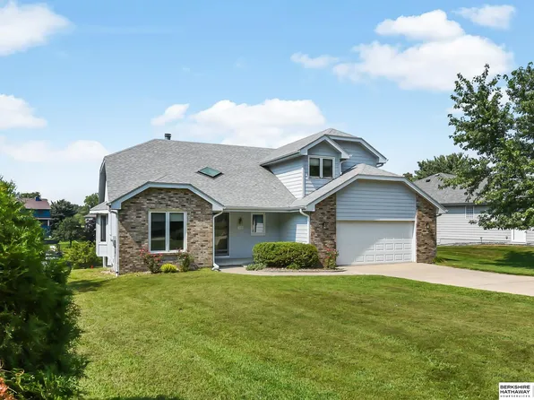 330 Riverside Dr, Waterloo, NE 68069