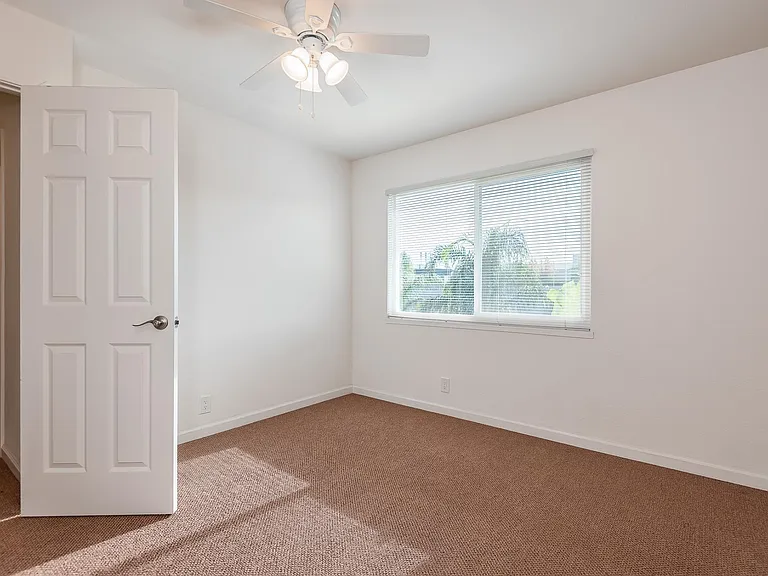 365 W Weddell Dr #B — Photo 5