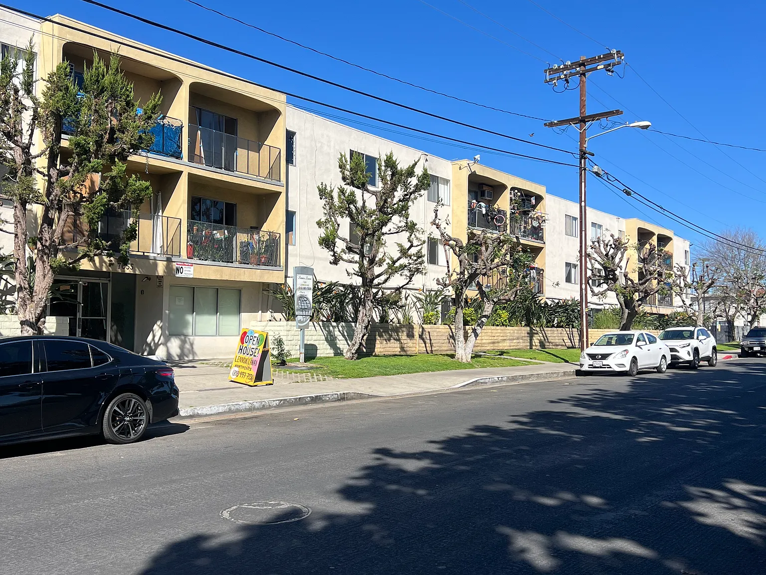 Lennox Lanai Apartments — Photo 1