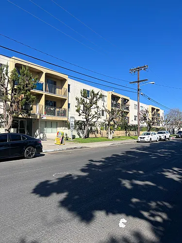 Lennox Lanai Apartments Photo 1